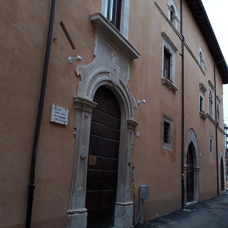 LʼAquila B&B Palazzo Cappa المظهر الخارجي الصورة