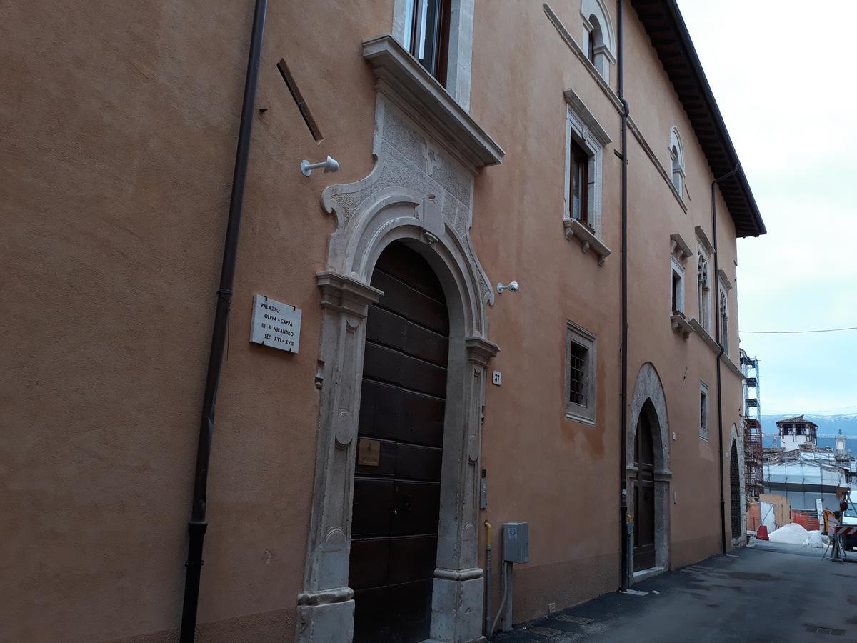 LʼAquila B&B Palazzo Cappa المظهر الخارجي الصورة